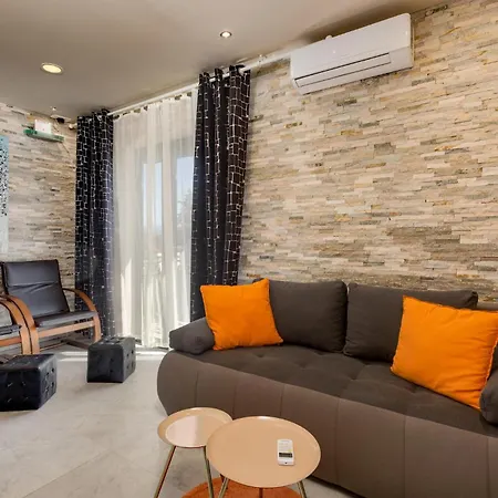Hébergement de vacances In Vantacici With Wifi *